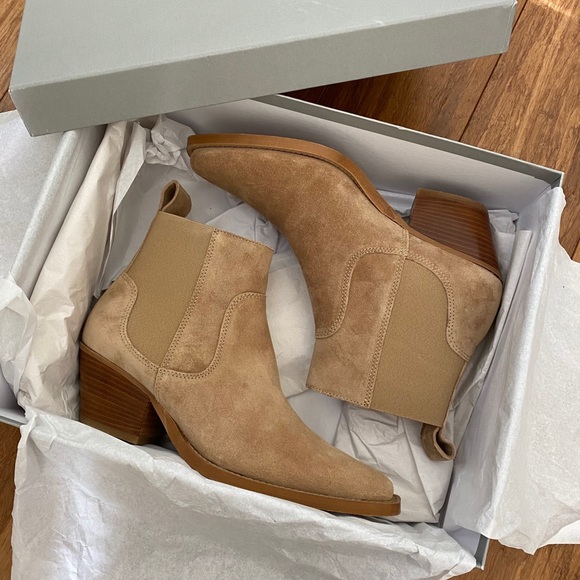 Everlane Shoes - Everlane Western Boot